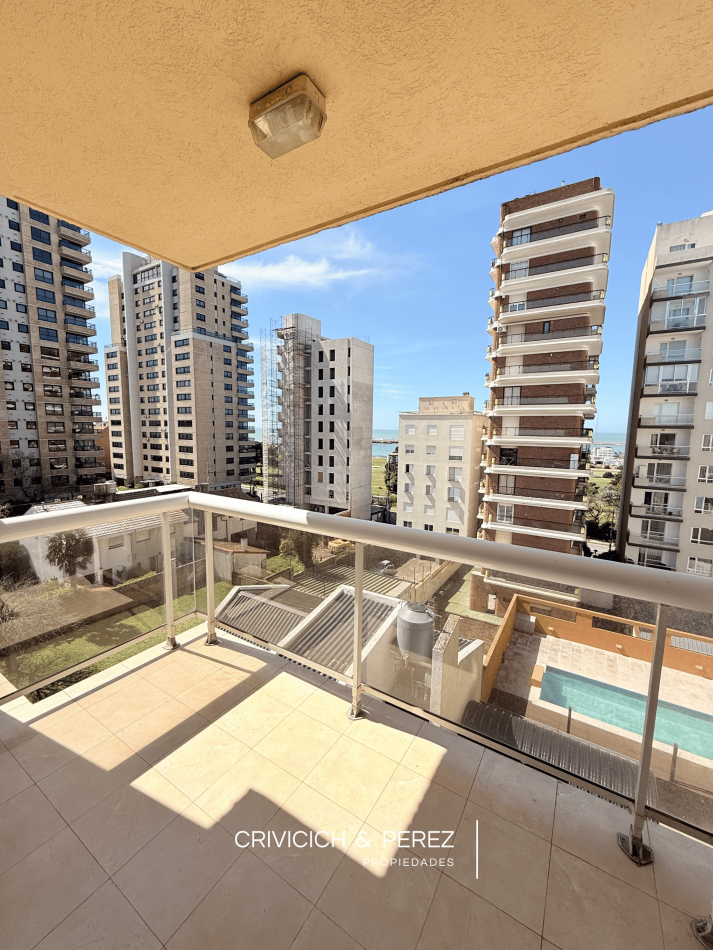 Semipiso de 2 ambientes en Alquiler - Zona Playa Grande