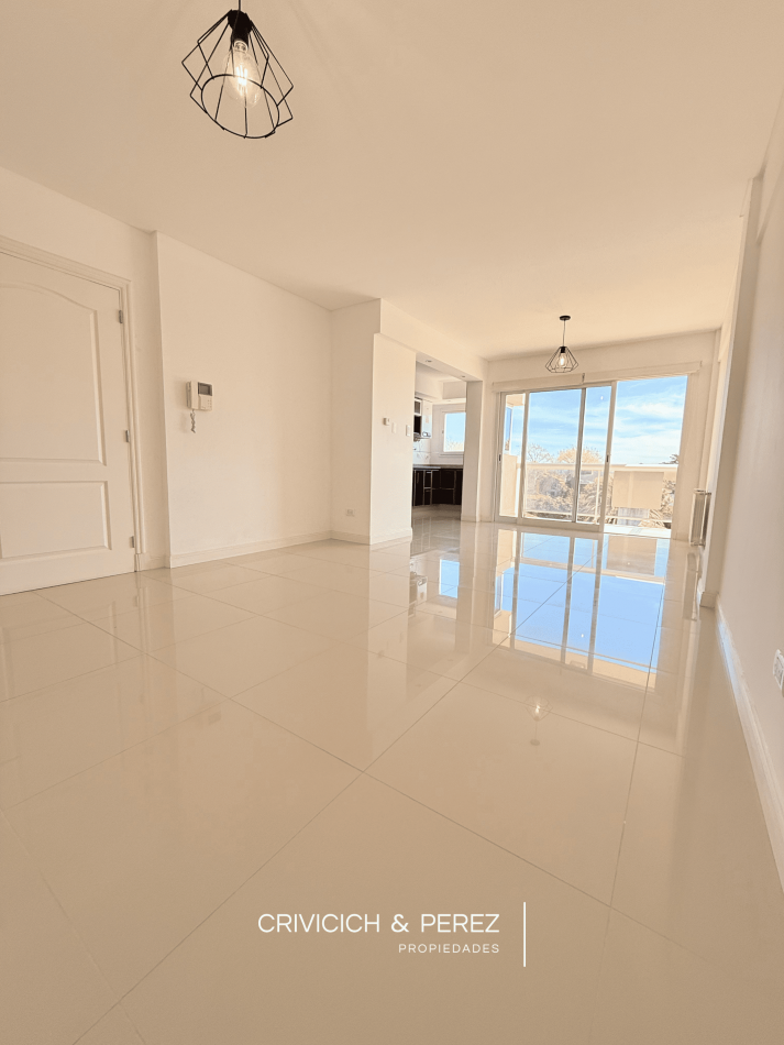 Semipiso de 2 ambientes en Alquiler - Zona Playa Grande