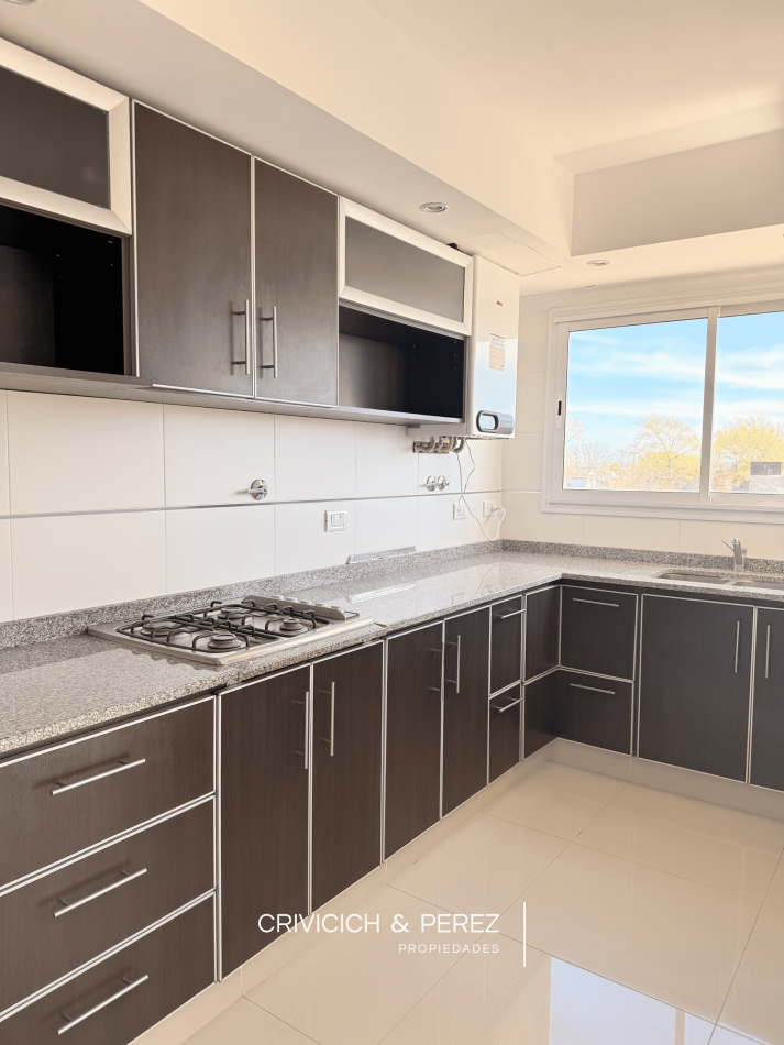 Semipiso de 2 ambientes en Alquiler - Zona Playa Grande