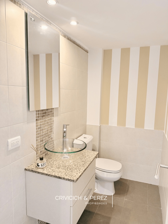 Semipiso de 2 ambientes en Alquiler - Zona Playa Grande