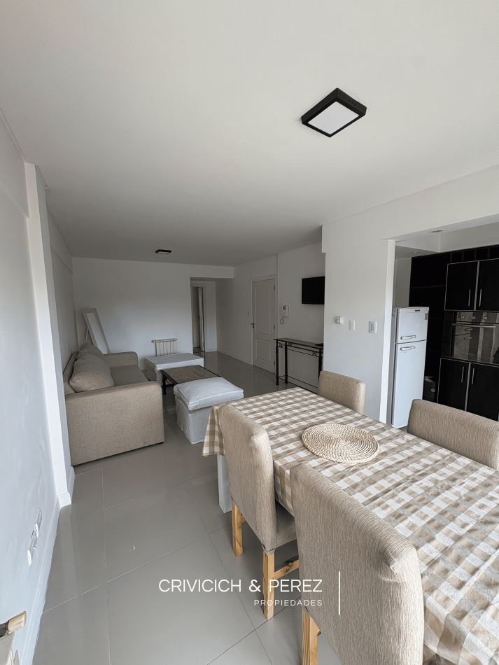 Semipiso de 2 ambientes en Alquiler 