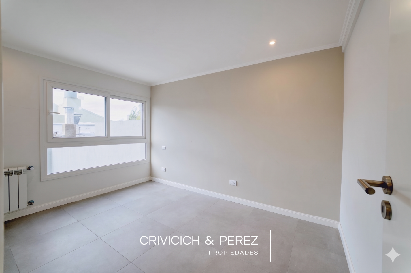 Semipiso en venta 2 ambientes con cochera 