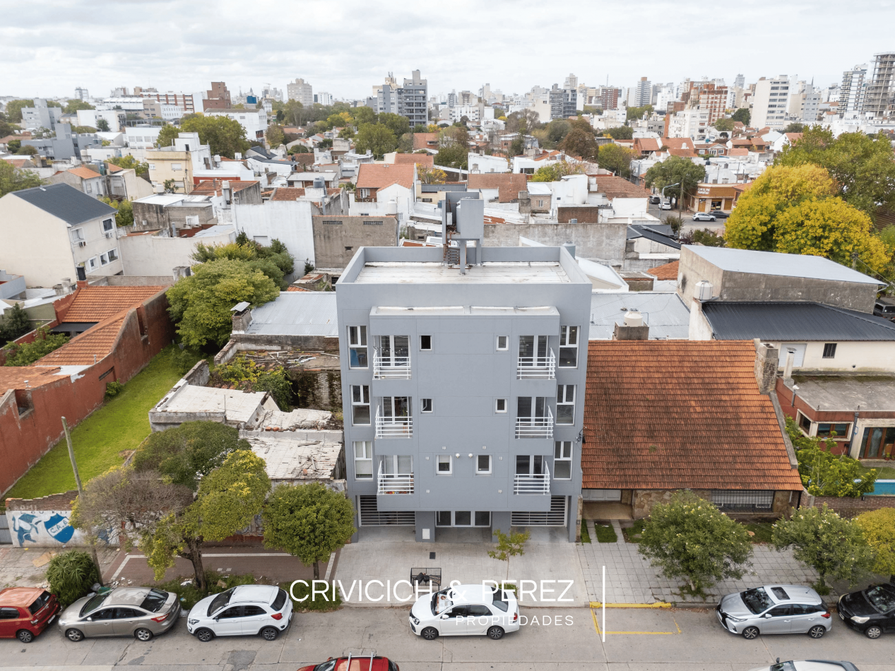 Semipiso en venta 2 ambientes con cochera 