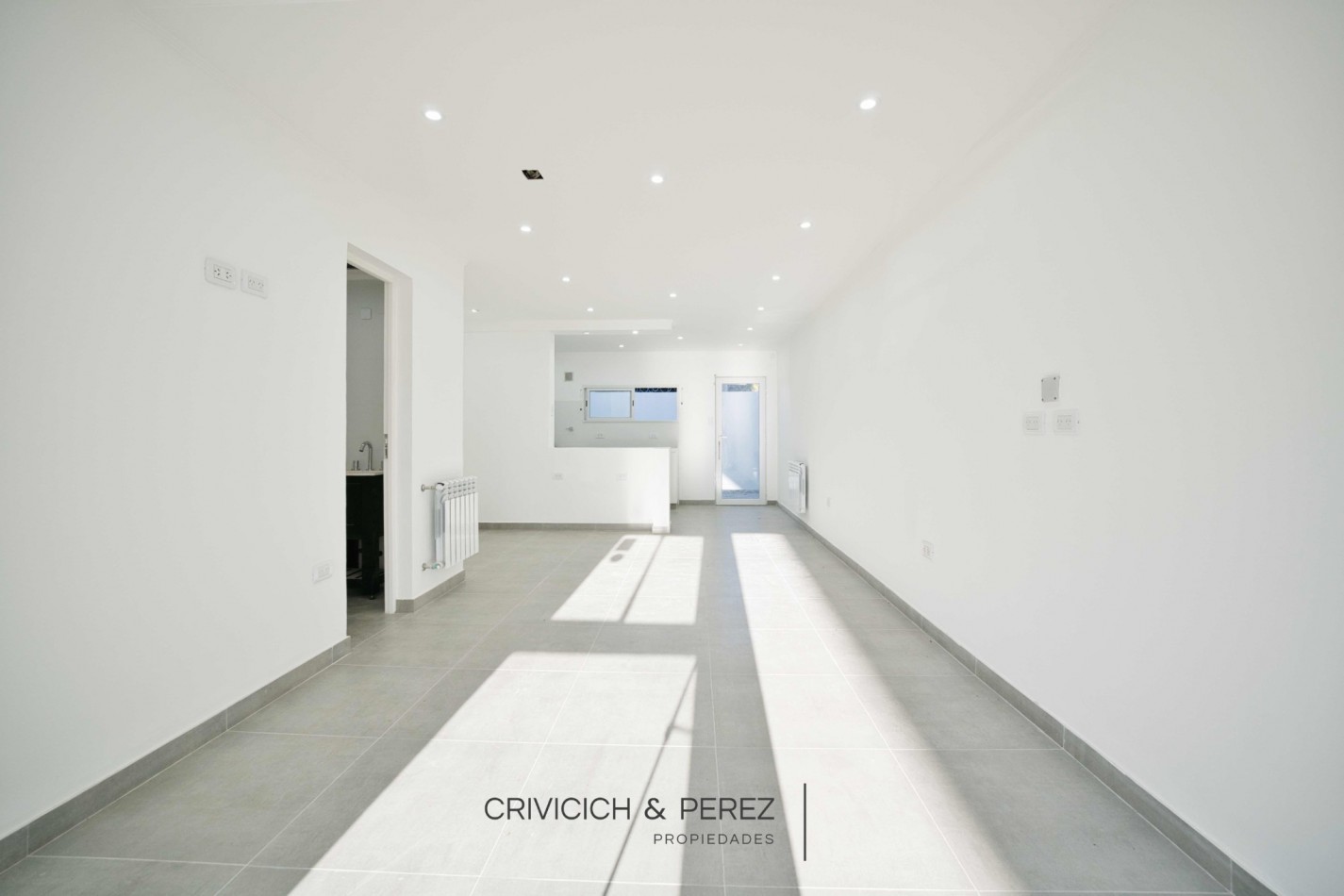 Triplex 4 ambientes a estrenar - San Jose 