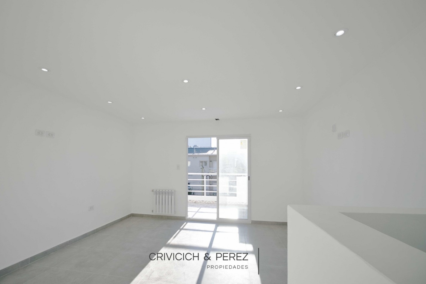 Triplex 4 ambientes a estrenar - San Jose 