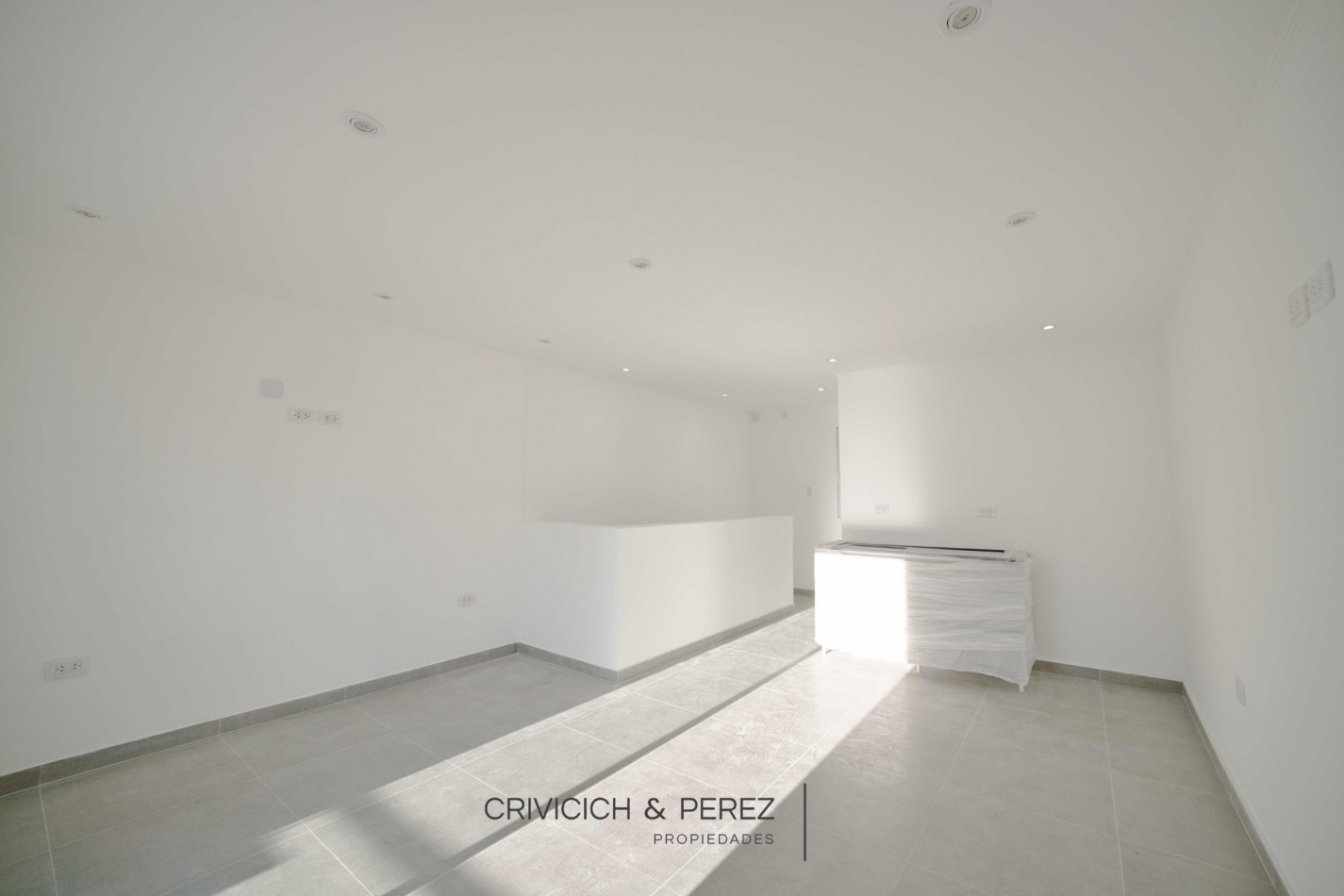 Triplex 4 ambientes a estrenar - San Jose 