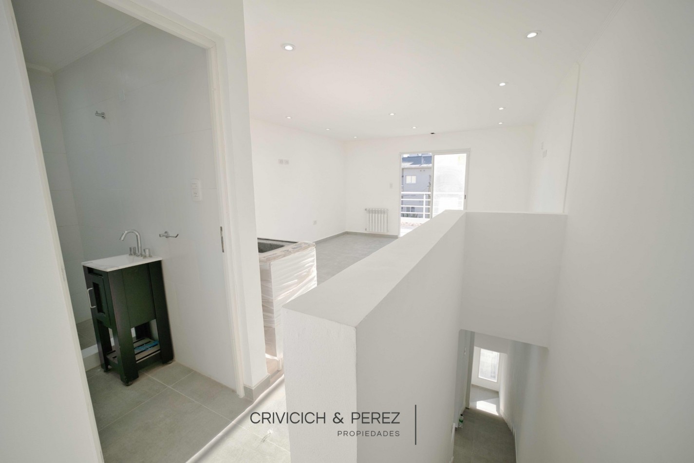 Triplex 4 ambientes a estrenar - San Jose 