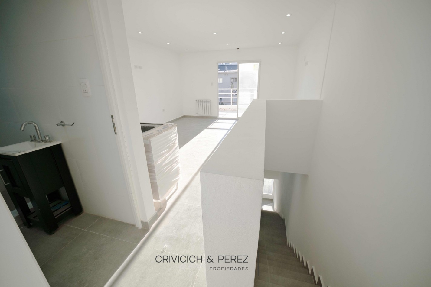 Triplex 4 ambientes a estrenar - San Jose 