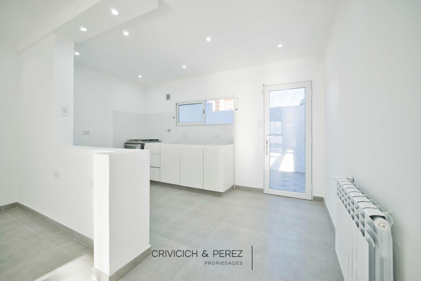 Triplex 4 ambientes a estrenar - San Jose 