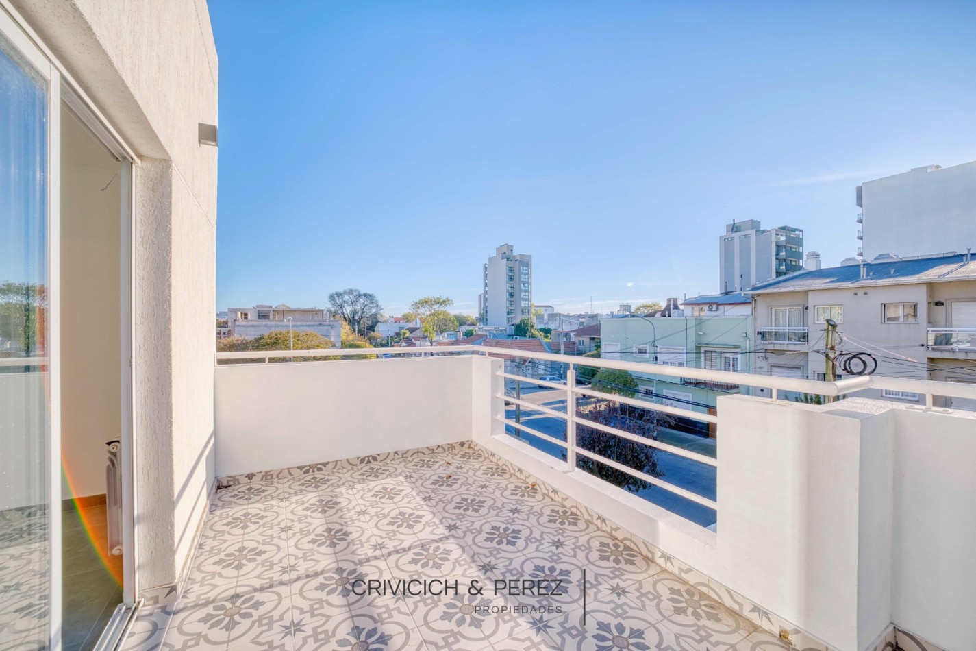 Triplex 4 ambientes a estrenar - San Jose 