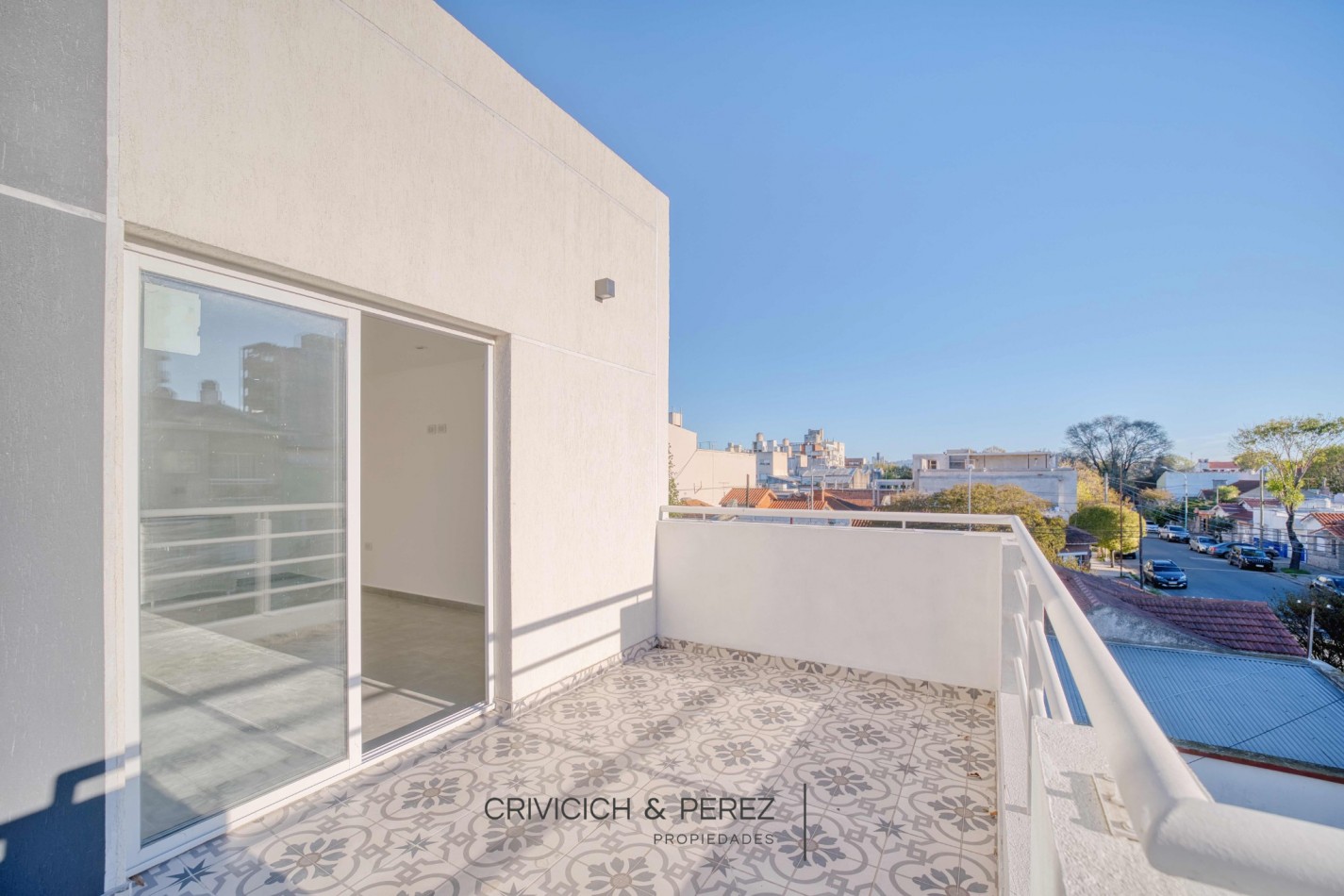 Triplex 4 ambientes a estrenar - San Jose 