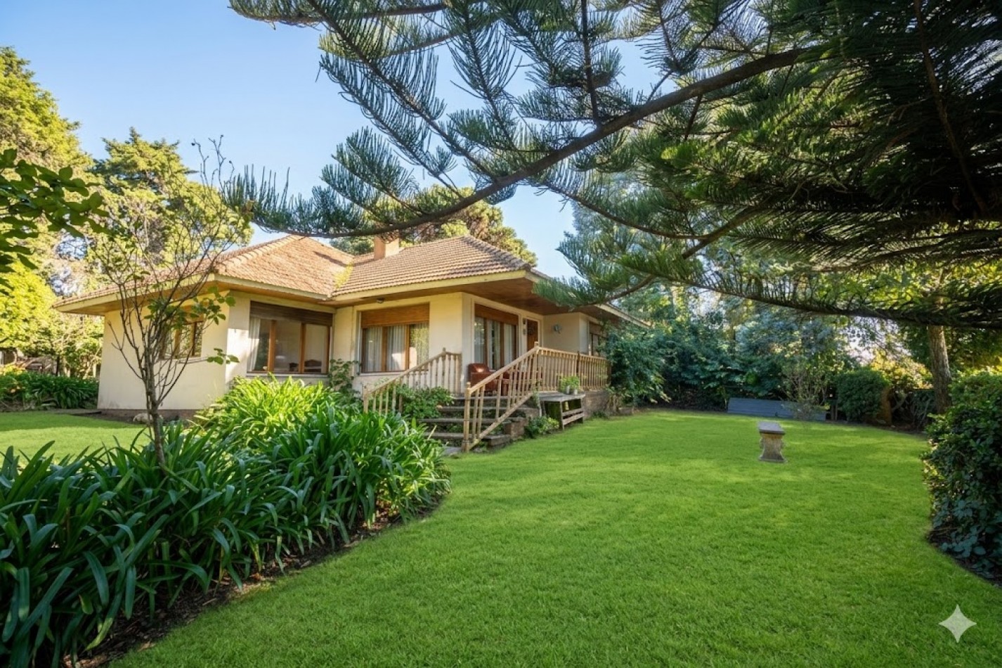 VENTA · CASA 4 AMBIENTES · BOSQUE PERALTA RAMOS 