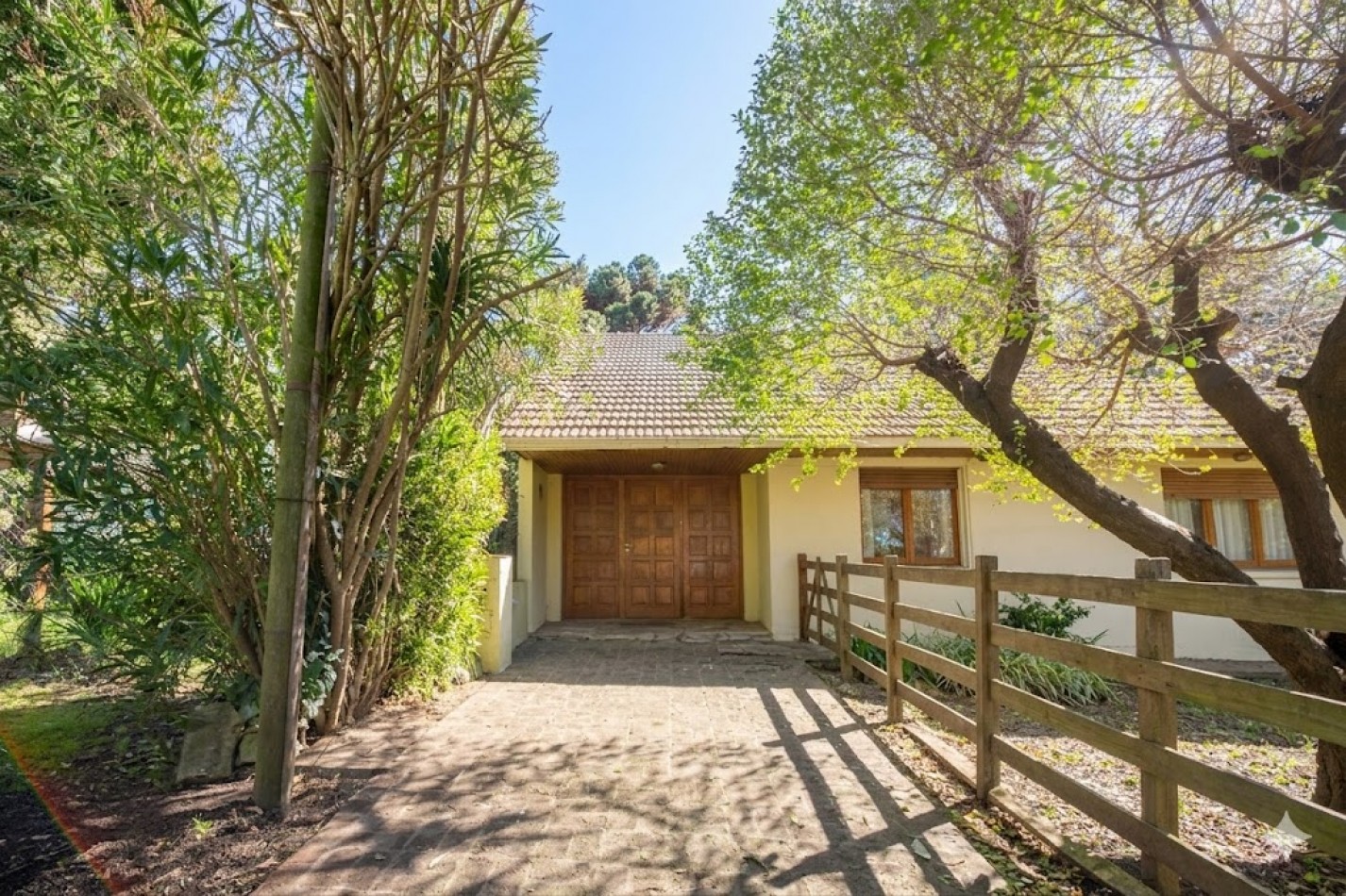 VENTA · CASA 4 AMBIENTES · BOSQUE PERALTA RAMOS 