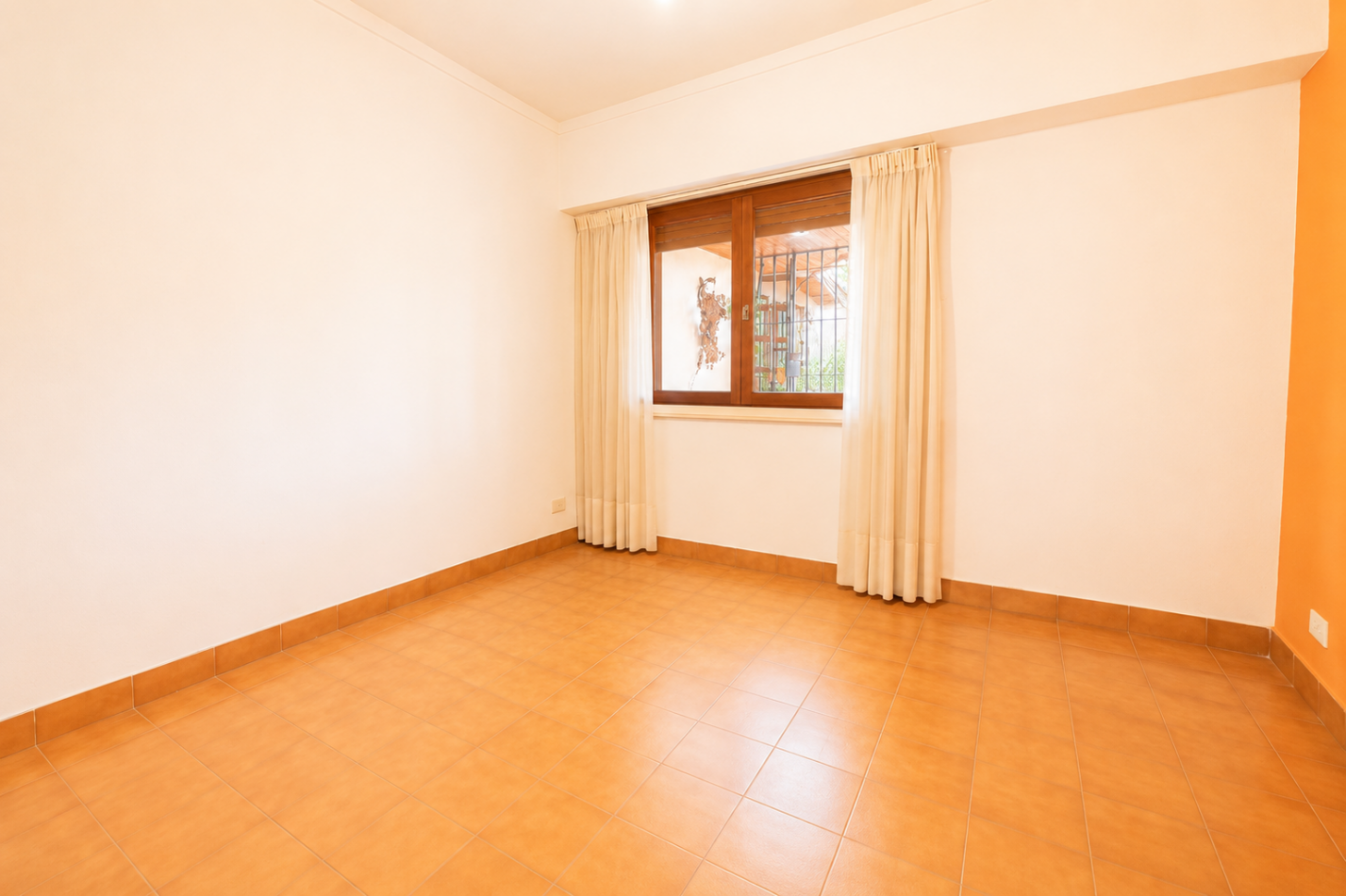 VENTA · CASA 4 AMBIENTES · BOSQUE PERALTA RAMOS 