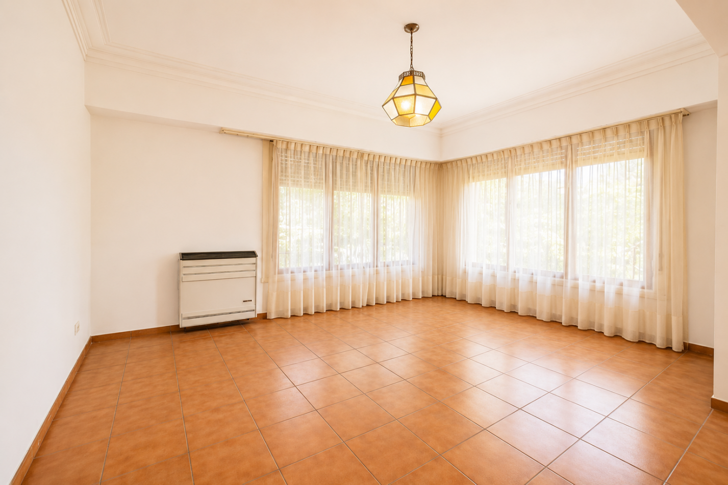 VENTA · CASA 4 AMBIENTES · BOSQUE PERALTA RAMOS 