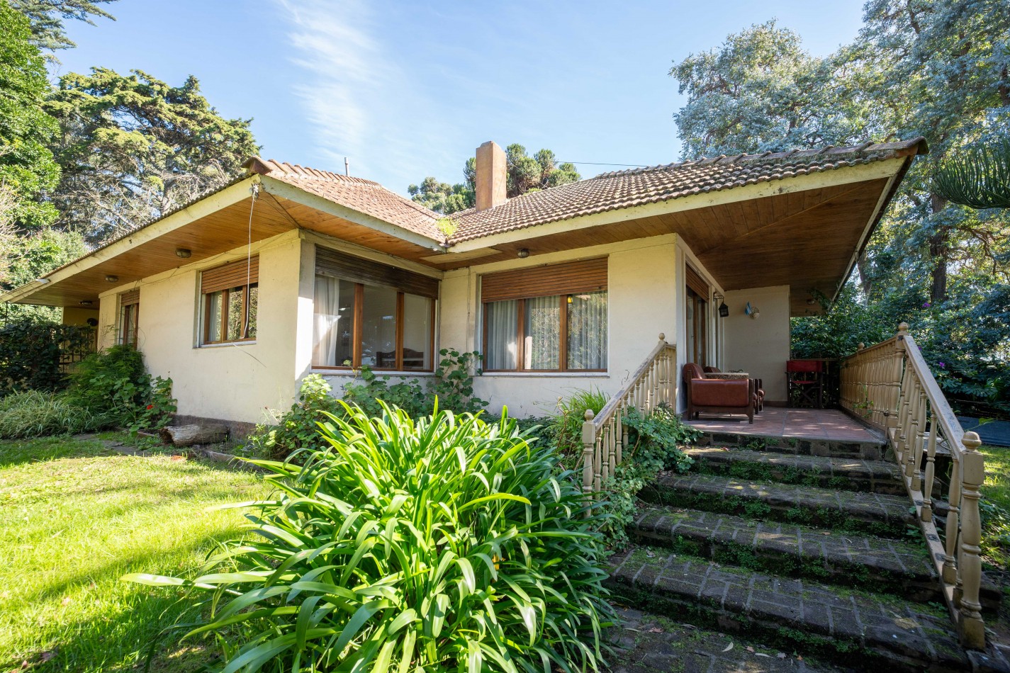 VENTA · CASA 4 AMBIENTES · BOSQUE PERALTA RAMOS 