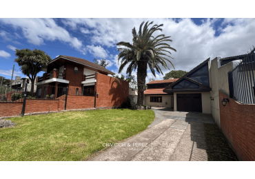 VENTA · CASA 5 AMBIENTES · LAS COLINAS DE PERALTA RAMOS · 